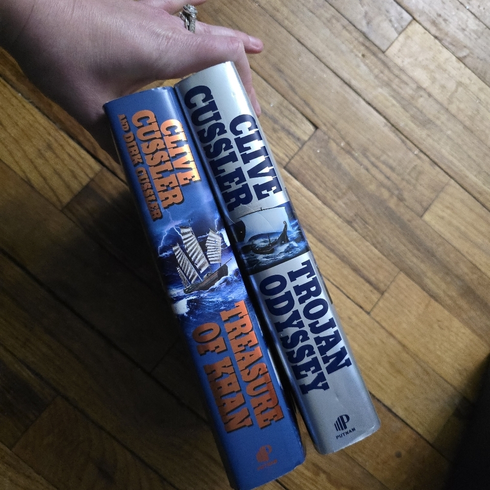 Clive Cussler Treasure Of Khan, Trojan Odyssey Book Lot of 2 Books Hardcover - Picture 5 of 8